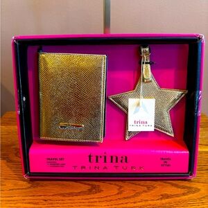 NWT TRINA TURK PASSPORT HOLDER & LUGGAGE TAG SET